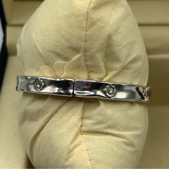 Brighton Proverbs 17:17 "Friend Loves At All Times" Silver Hinged Bracelet - Picture 4 of 11